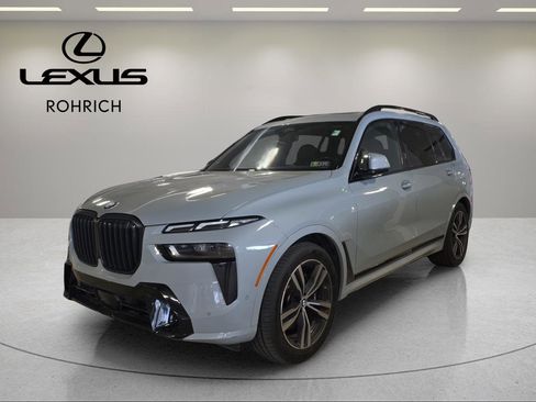 Used 2024 BMW X7 xDrive40i w/ Executive Package image 1