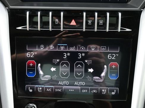 Used 2019 Lamborghini Urus AWD/4WD image 16