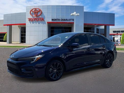 Used 2025 Toyota Corolla SE FWD image 4