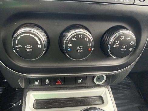 Used 2017 Jeep Compass High Altitude image 22