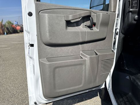 New 2026 GMC Savana 2500 w/ Driver Convenience Package RWD image 15