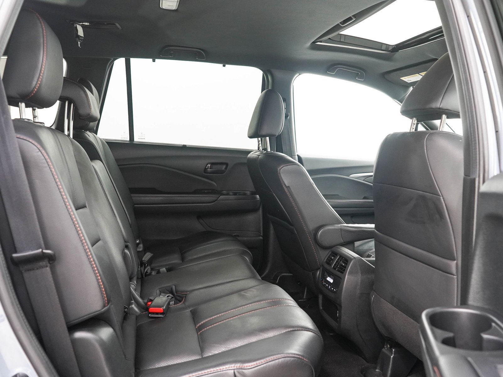 Used 2022 Honda Pilot TrailSport image 14