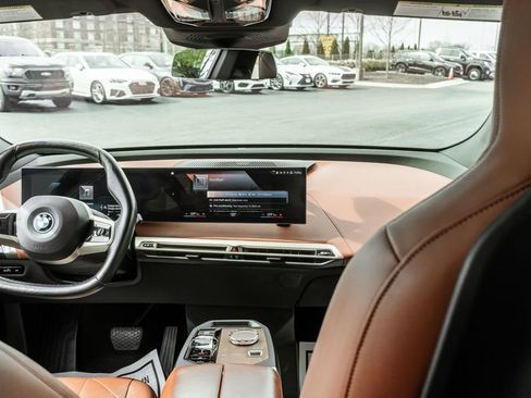 Used 2023 BMW iX xDrive50 w/ Premium Package image 8