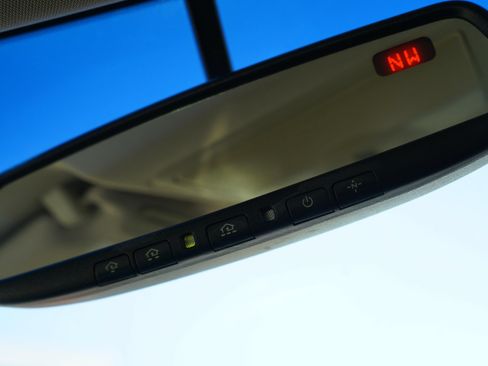 Used 2012 INFINITI G25 Journey RWD image 10