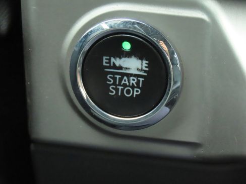 Used 2022 Ford F150 XLT w/ Equipment Group 302A High RWD image 29