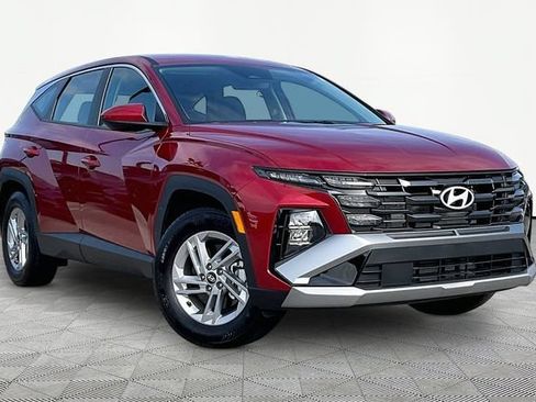 Certified 2026 Hyundai Tucson SE FWD image 1