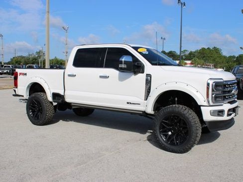 Used 2024 Ford F250 Platinum w/ FX4 Off-Road Package AWD/4WD image 15
