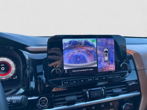 Certified 2023 Nissan Pathfinder Platinum image 21