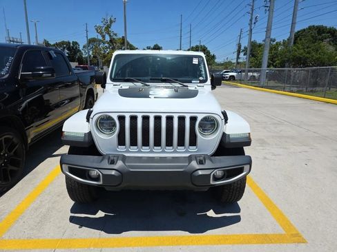 Used 2022 Jeep Wrangler Unlimited Sahara w/ LED Lighting Group AWD/4WD image 14