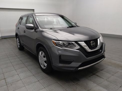 Used 2018 Nissan Rogue S FWD image 13