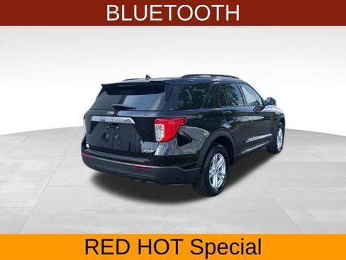 Used 2023 Ford Explorer XLT image 7