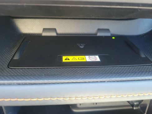 Used 2023 Toyota Highlander Bronze Edition image 23