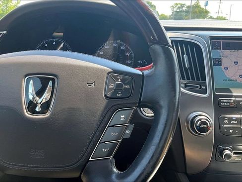Used 2011 Hyundai Equus Ultimate RWD image 18