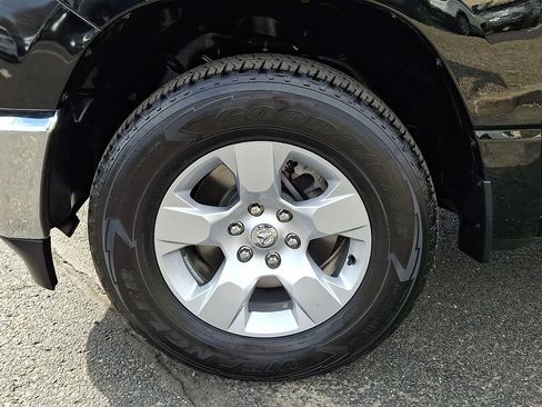 Used 2023 RAM 1500 Big Horn AWD/4WD image 12