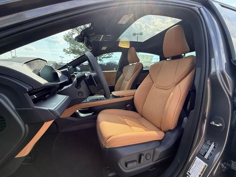 New 2026 Lexus ES 350e FWD image 5