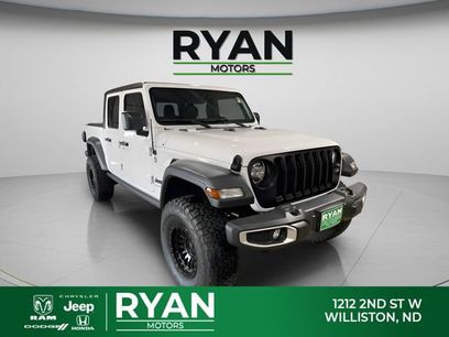 Used 2023 Jeep Gladiator Sport w/ Trailer Tow Package