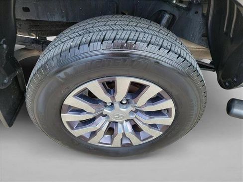 Used 2022 Toyota Tacoma Limited RWD image 11