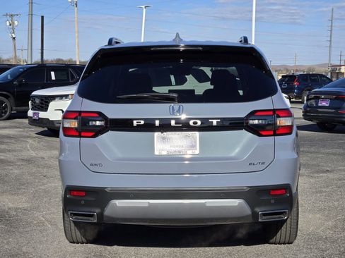 New 2026 Honda Pilot Elite image 8