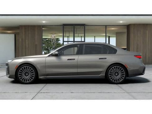 New 2026 BMW 740i image 5
