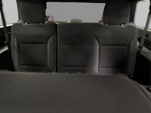 Used 2022 Chevrolet Suburban LS image 34