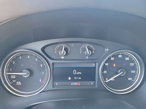 Used 2024 Buick Enclave Essence w/ Sport Touring Edition image 31