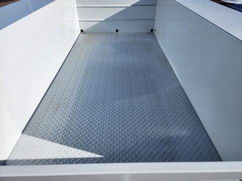 New 2026 Ford F250 XL w/ XL Chrome Package image 7