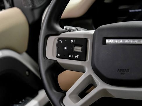 Used 2023 Land Rover Defender 110 X-Dynamic SE image 13