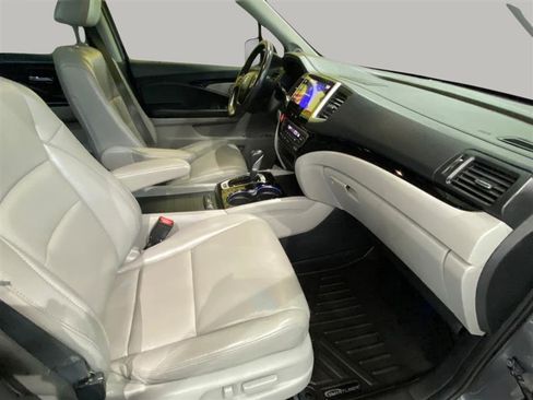 Used 2017 Honda Ridgeline RTL-E image 16
