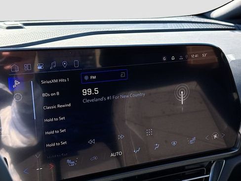 New 2026 Chevrolet Equinox EV LT image 16