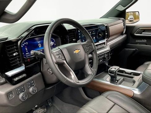 Used 2024 Chevrolet Silverado 1500 High Country w/ Technology Package image 12