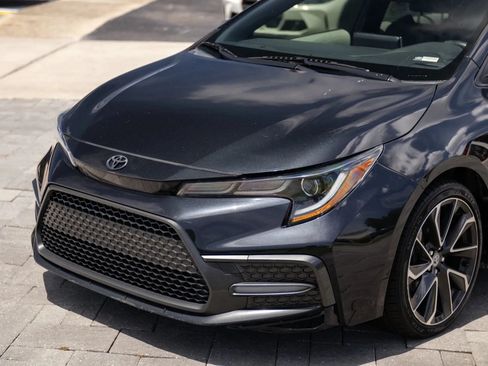 Used 2021 Toyota Corolla SE FWD image 5