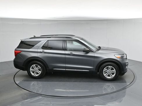 Certified 2021 Ford Explorer XLT image 41