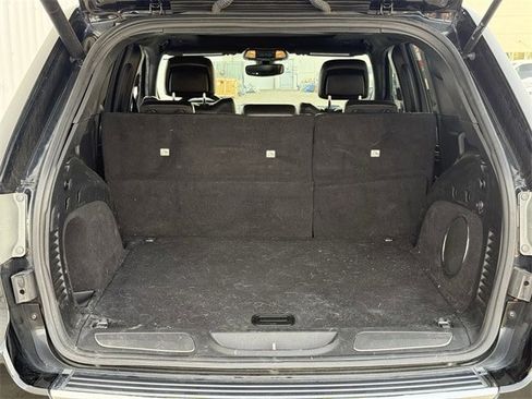 Used 2019 Jeep Grand Cherokee Limited w/ Luxury Group II image 30