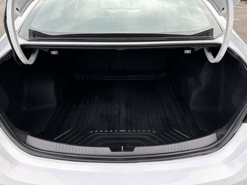 Used 2022 Chevrolet Malibu LT w/ Redline Edition FWD image 26