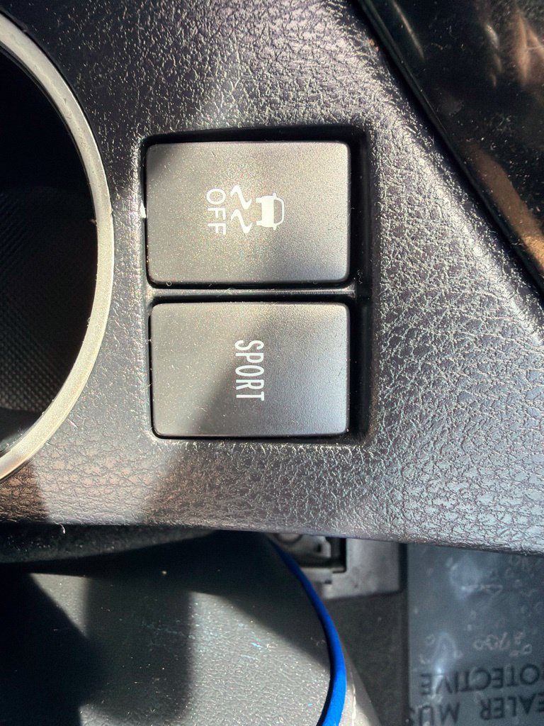 Used 2018 Toyota Corolla SE w/ SE Premium Package FWD image 24