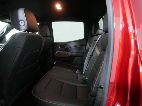 Used 2023 GMC Canyon Denali AWD/4WD image 18