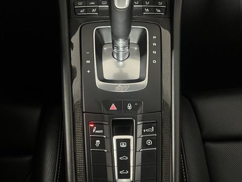 Certified 2018 Porsche 911 Turbo S image 33