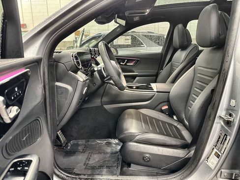 Used 2025 Mercedes-Benz GLC 350e 4MATIC image 2