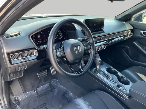 Used 2025 Honda Civic Sport image 17