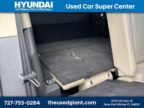 Used 2017 Land Rover Discovery HSE image 11