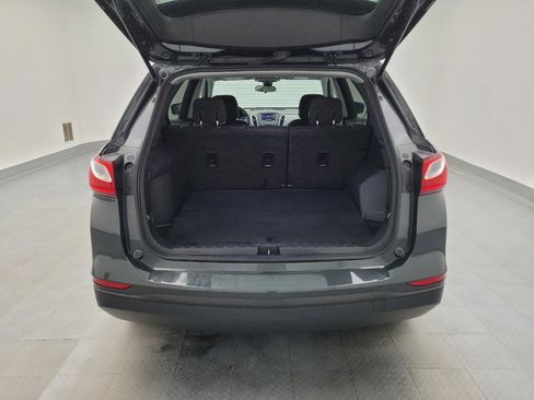 Used 2020 Chevrolet Equinox LS w/ LS Convenience Package FWD image 29