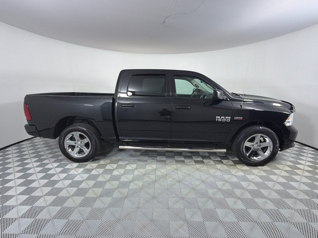 Used 2016 RAM 1500 Express w/ Popular Equipment Group AWD/4WD image 4