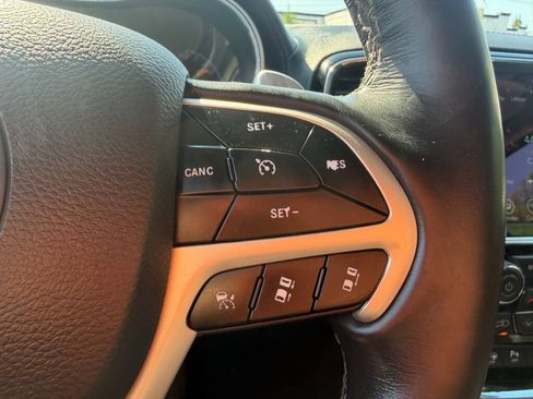 Used 2019 Jeep Grand Cherokee Summit w/ Platinum Series Group AWD/4WD image 16
