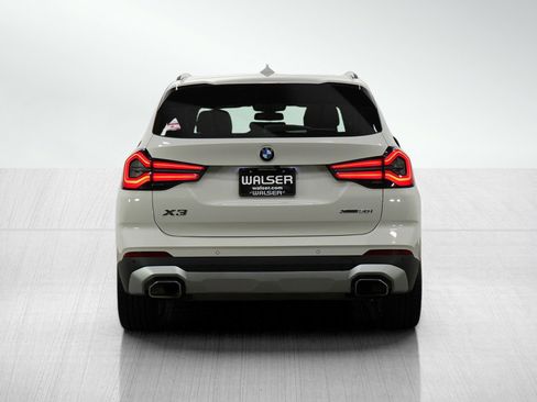 Used 2023 BMW X3 xDrive30i image 4