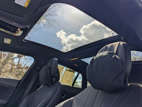 Used 2022 Mercedes-Benz EQS 450+ EQS 450+ image 11