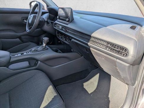 Used 2025 Honda HR-V LX image 27