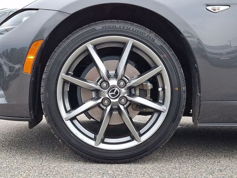 Used 2023 MAZDA MX-5 Miata Grand Touring RWD image 9