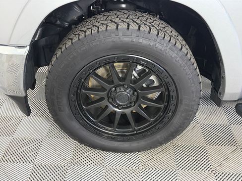 Used 2022 RAM 1500 Laramie AWD/4WD image 8