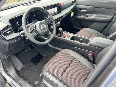 New 2026 Nissan Kicks SR w/ Interior Electronics Package FWD image 14