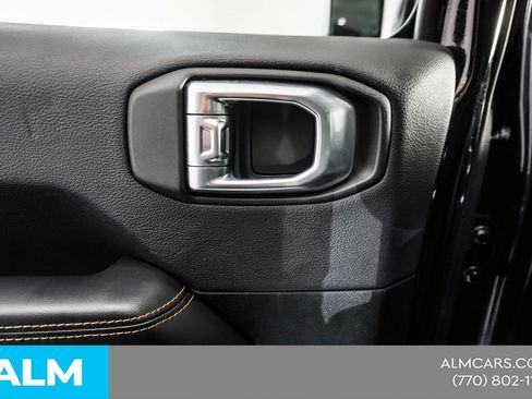 Used 2025 Jeep Wrangler Unlimited Sahara AWD/4WD image 48